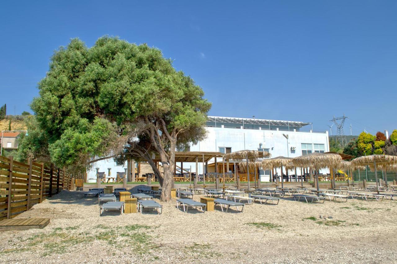 Epipleon Luxury Suites -102- Δωμάτιο 45Τμ Με Βεράντα 35Τμ Μπροστά Στη Θάλασσα Nafpaktos Exterior foto